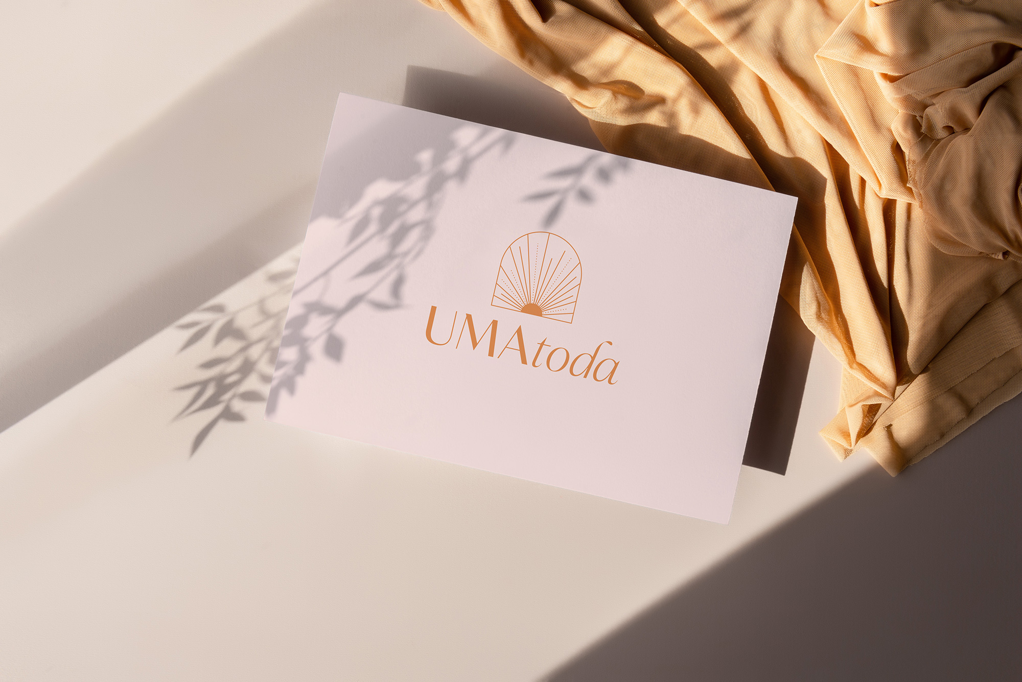 Identidade Visual exclusiva para UMAtoda - Design by Adrielly Sato